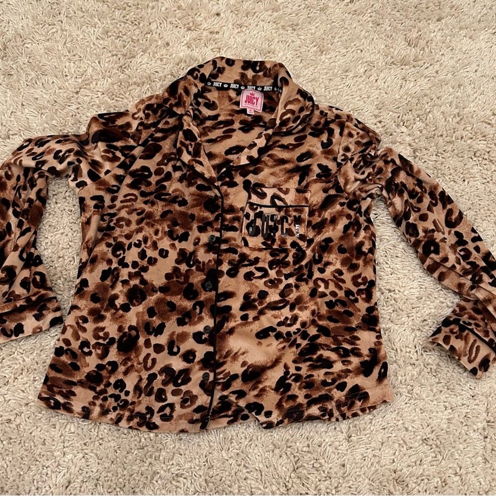 Super soft, Juicy Couture, leopard print pajama top in size medium.